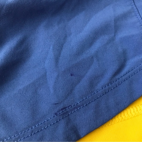Nike Livestrong Shorts - Picture 9 of 9